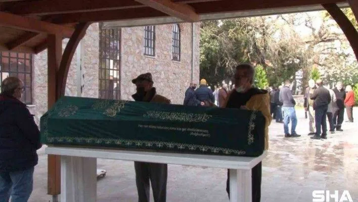 Aysun Kayacı'nın babası Selahattin Kayacı son yolculuğuna uğurlandı