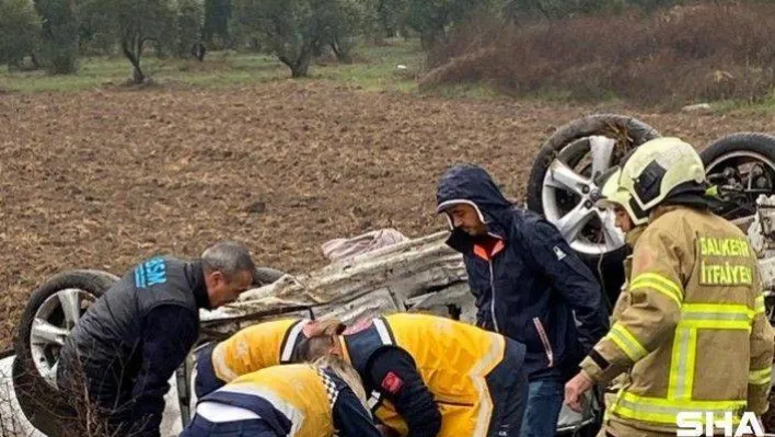 Ayvalık'ta trafik kazası ucuz atlatıldı: 2 yaralı