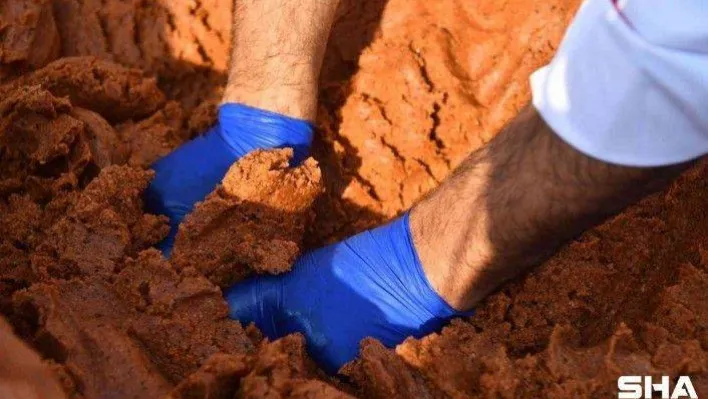 Bahçelievler'deki festivalde 3 ton çiğ köfte dağıtıldı