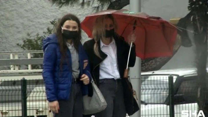 Balıkesir'de fırtına ve sağanak yağış etkili oldu