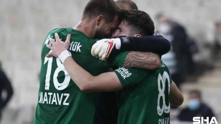 Bursaspor topu rakibe bıraktı, 3 maçta 9 puan aldı