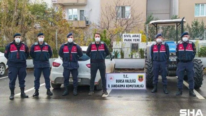 Çaldıkları traktörü hurda fiyatına sattılar, yakalı ele verdiler
