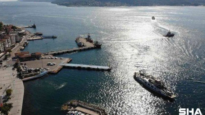 Çanakkale Boğazı 16 saat sonra gemi trafiğine açıldı