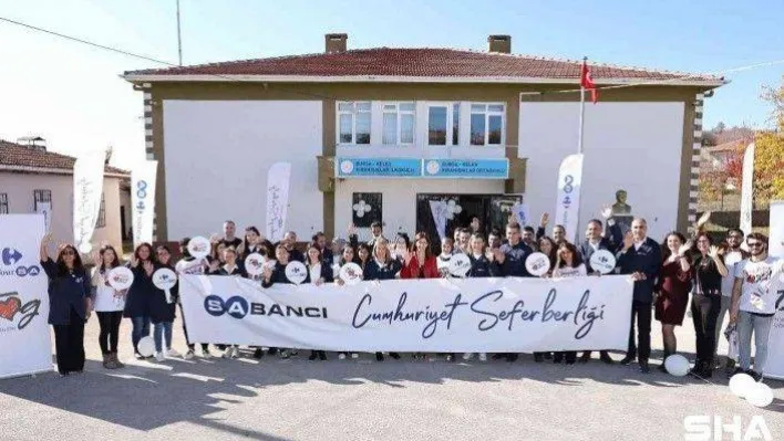 CarrefourSA çalışanlarından Toplum Gönüllüleri Vakfı iş birliğiyle köy okuluna destek
