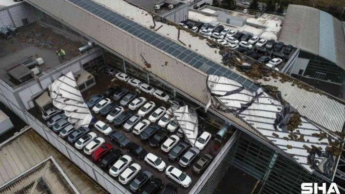 İstanbul'da şiddetli lodosun verdiği zarar drone ile görüntülendi