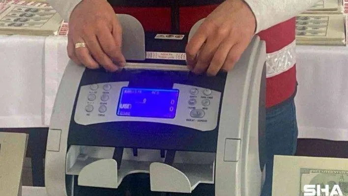 Jandarmadan sahte döviz basan kalpazanlara suçüstü operasyon kamerada