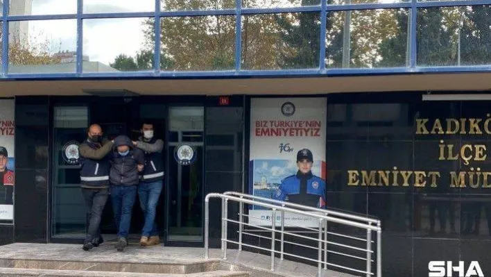 Kadıköy metrosundaki bıçaklı saldırgan adliyeye sevk edildi