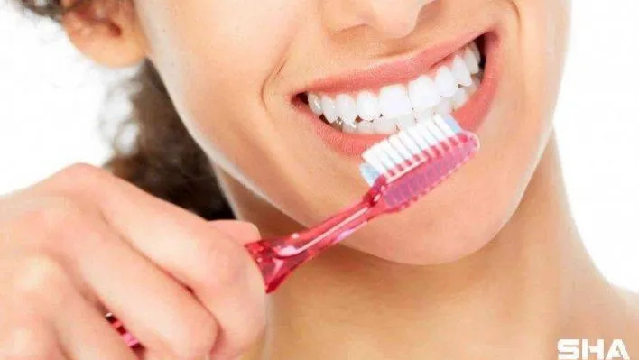 'Kırık diş tedavi edilmezse apseye davetiye çıkarabilir'