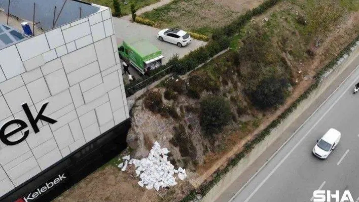 Maltepe'de E 5'te tehlikeli çalışma: Sürücülerin canlarını hiçe saydılar