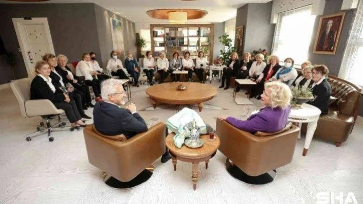 Nilüfer Kadın Korosu'ndan Başkan Erdem'e ziyaret