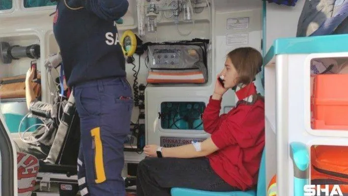 Öğrenci taşıyan otobüs kamyona çarptı: 24 yaralı