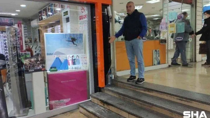 Onlarca dükkanın bulunduğu çarşıda ateş yaktılar, faciadan dönüldü