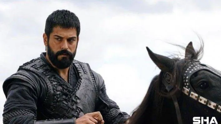 Oyuncu Burak Özçivit hakkında 4 yıl 1 ay hapis talebi