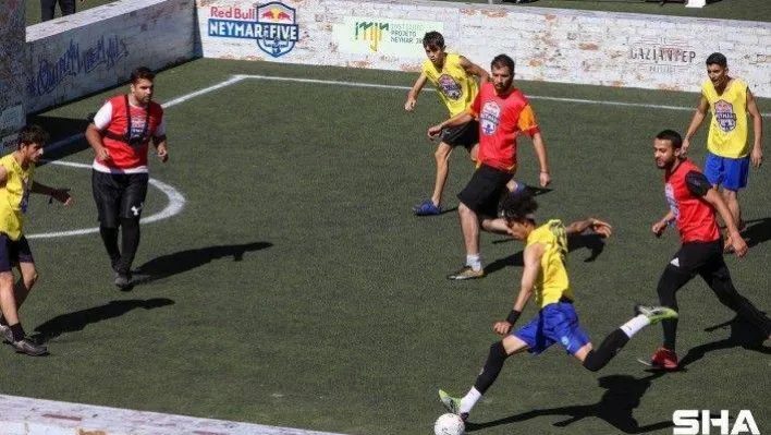 Red Bull Neymar Jr's Five'ta en iyi sokak futbolcuları belli oluyor