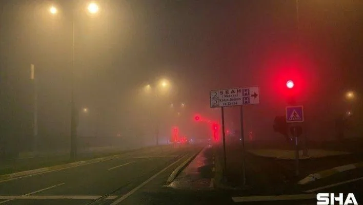 Sakarya sis içinde kaldı, görüş mesafesi 5 metreye kadar düştü