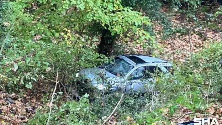 Sarıyer'de baba ve oğlu maratona yetişmek isterken şarampole uçtu