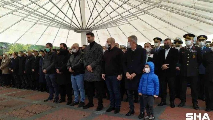 Şehit Üstçavuş Geçit gözyaşları içinde son yolculuğuna uğurlandı