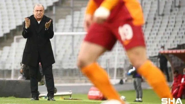 Spor Toto Süper Lig: Karagümrük: 0 - Galatasaray: 0 (İlk yarı)