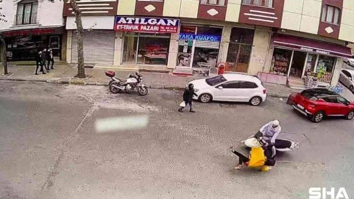 Telefonla konuşurken yolun karşısına geçmeye çalışan kadına motosiklet çarptı