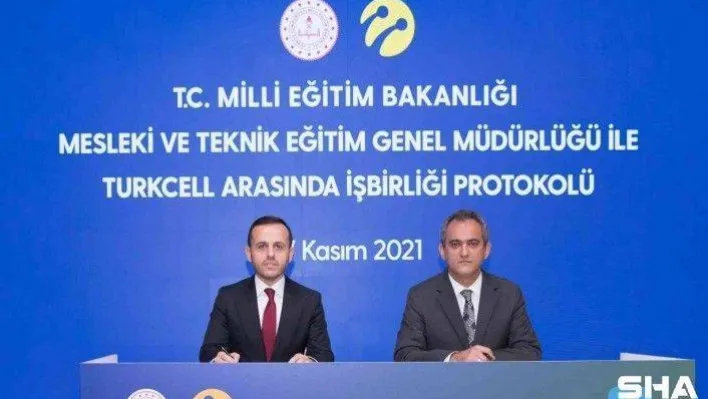 Turkcell ve MEB'den gençlere yazılımcı olma fırsatı