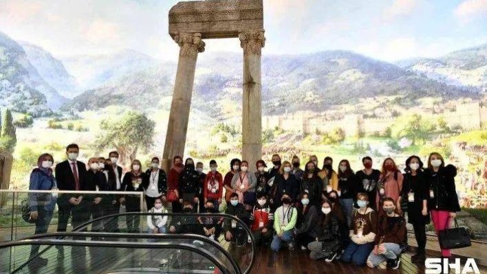 Yabancı öğrencilerin fetih yolculuğu