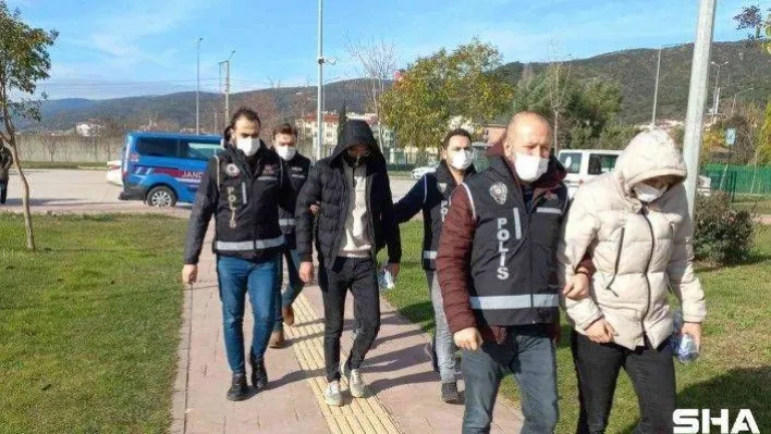 Araçlarında 520 kilo etil alkol ele geçirilen 3 şahıs tutuklandı