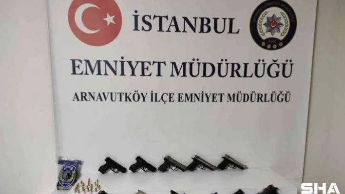 Arnavutköy'de silah ve uyuşturucu tacirlerine operasyon: 7 gözaltı