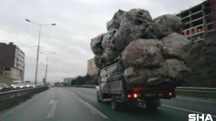 Aşırı yüklü kamyonun E-5 karayolunda ilerlediği anlar kamerada