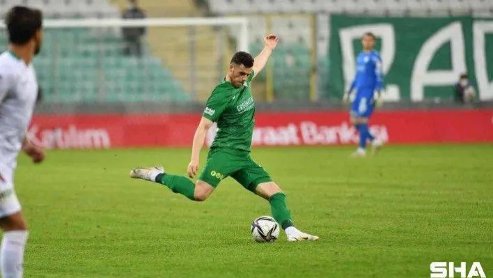 Aykut Akgün Bursaspor'a veda etti - 'Bu sene bir şeylerin neden yolunda gitmediğini bir kez daha anlamış oldum'