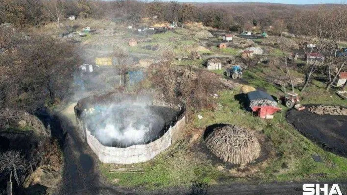 Babadan kalma kömürcülük mesleğini 45 yıldır sürdürüyorlar