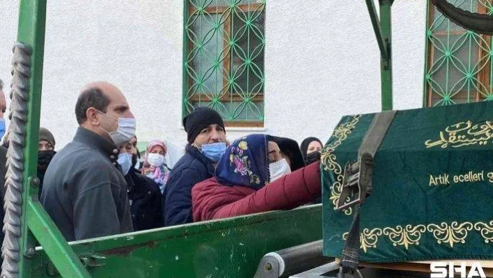 Babası tarafında öldürülen küçük Defne son yolculuğuna uğurlandı