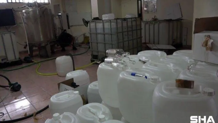 Başakşehir'de 6 ton sahte içki ele geçirildi