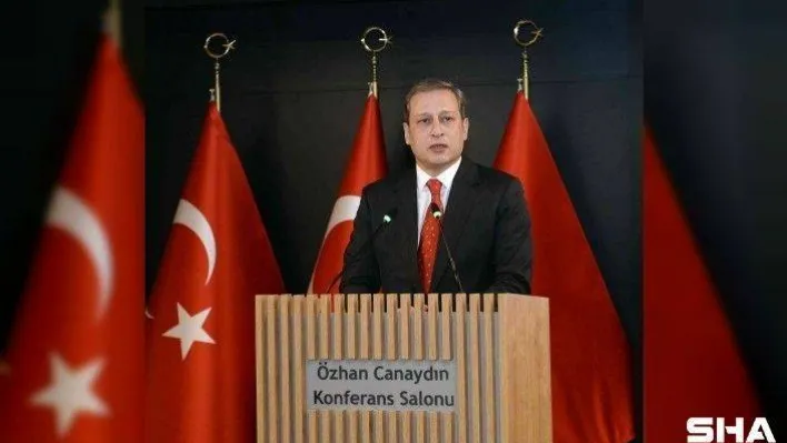 Burak Elmas: &quotPopüler olma, dönemsel olarak alkışlanma niyetimiz yok&quot