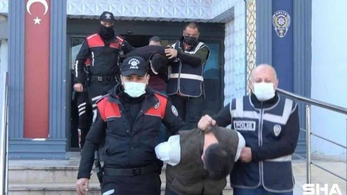 Bursa merkezli 2 ilde yapılan fuhuş operasyonunda 10 kişi tutuklandı