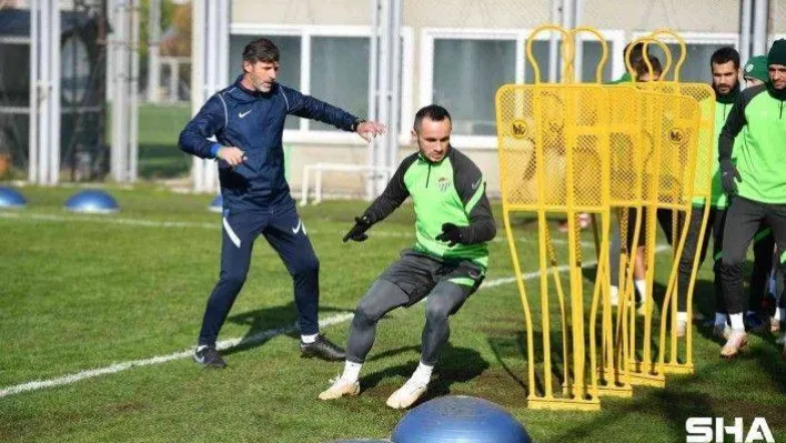 Bursaspor'da Menemenspor maçı hazırlıkları sürüyor