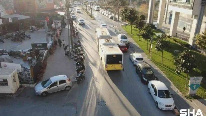 Caddeyi motosiklet sergisine çevirdiler, trafik çileye dönüştü