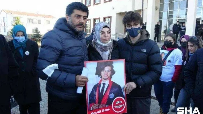 Çanakkale'de bir gencin ölümüne neden olan alkollü sürücüye 3 yıl 4 ay hapis cezası