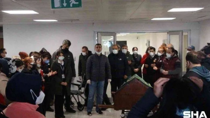 Çanakkale'de Covid-19'a yenik düşen Seher ebe için tören düzenlendi