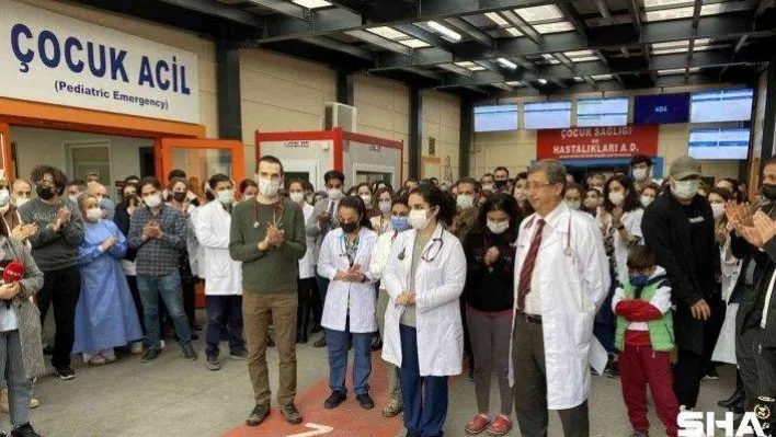 Cerrahpaşa'da sağlık çalışanlarına yapılan saldırılar protesto edildi