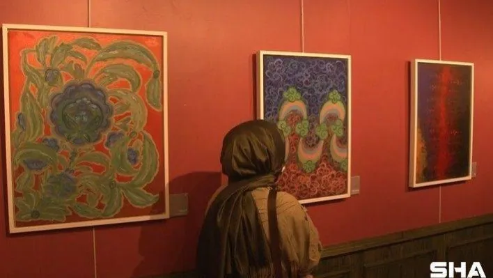 Duygular ve geleneksel motifler, Üsküdar'da 'Zuhur' etti