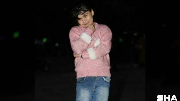 Esenyurt'ta yangında ölen 4 çocuk gözyaşları içinde defnedildi