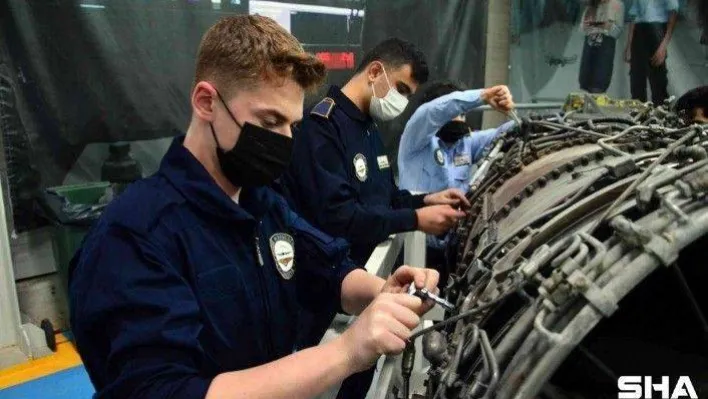 Geleceğin uçak mühendis ve teknisyenleri bu okulda yetişiyor