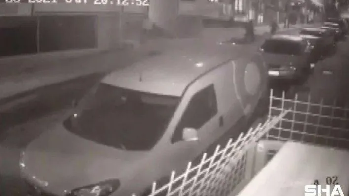 İstanbul'da dehşet anları kamerada: 7 çocuk babasını iş için çağırıp sokak ortasında vurdular