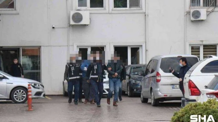 Kaçak alkol operasyonunda yakalanmışlardı adliyeye sevk edildiler