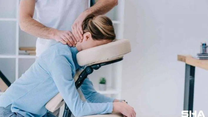 ''Masabaşında pozisyon değiştirmeden çalışmak kas-iskelet hastalığını tetikler''