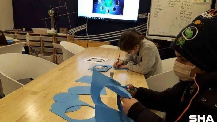 Minikler Bilim Beyoğlu'nda hafta sonu iş başında