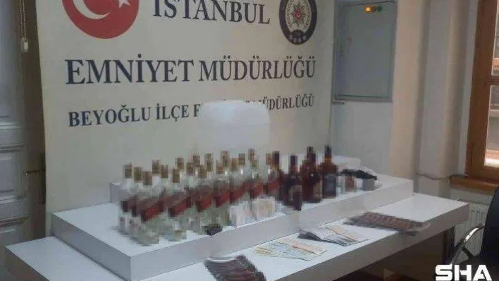 (Özel) Beyoğlu'nda tekel bayilerine şok baskın: Çok sayıda sahte alkol ele geçirildi