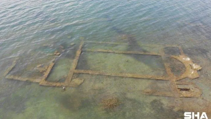 (Özel) İznik'teki tarihi bazilika kuraklıktan dolayı su üstüne çıktı