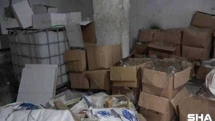 Polis, sahte içki üretenlere göz açtırmıyor: Depoya yapılan baskında 1 ton sahte içki ele geçirildi