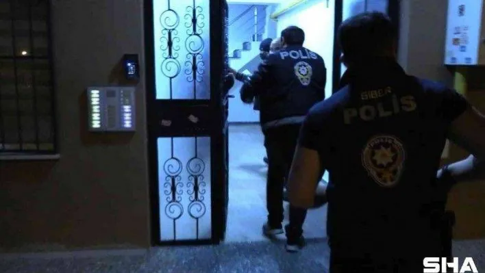 Sahte sosyal medya hesabıyla vatandaşları 1 milyon lira dolandırdı